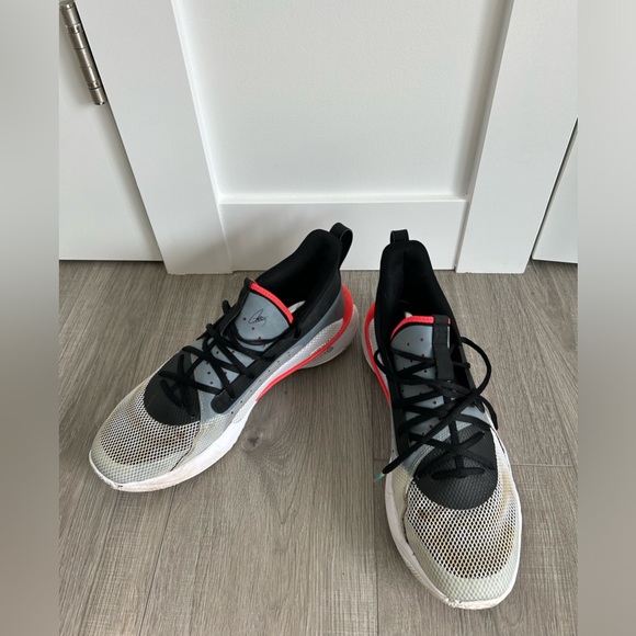 Under Armour HOVR Havoc 3 Basketball Shoes - Picture 4 of 7